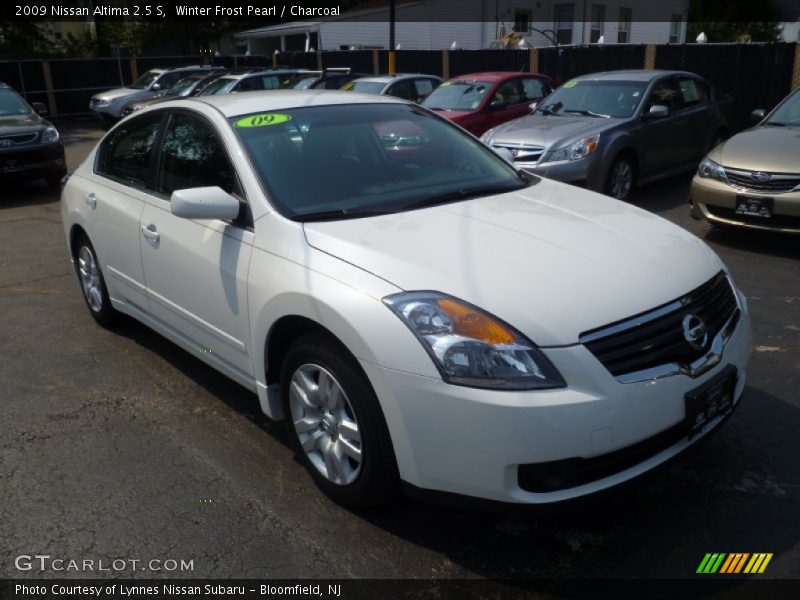 Winter Frost Pearl / Charcoal 2009 Nissan Altima 2.5 S