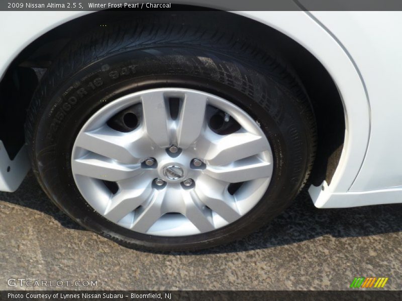 Winter Frost Pearl / Charcoal 2009 Nissan Altima 2.5 S