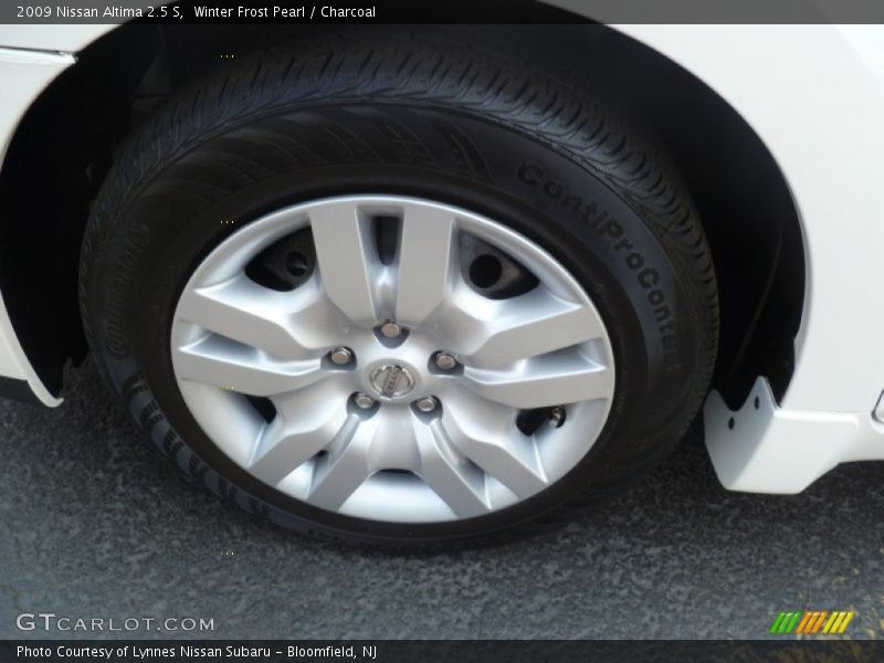 Winter Frost Pearl / Charcoal 2009 Nissan Altima 2.5 S