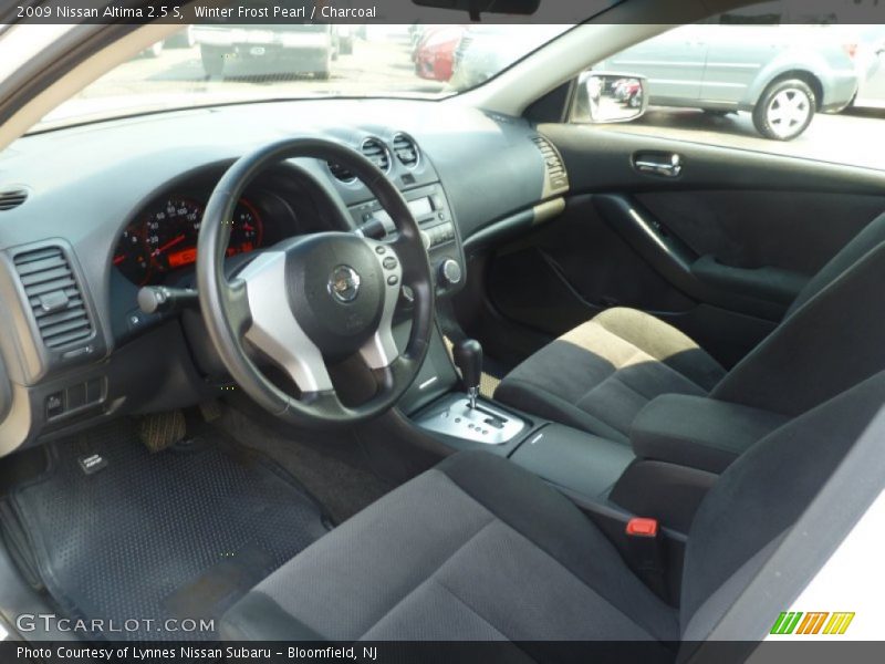 Winter Frost Pearl / Charcoal 2009 Nissan Altima 2.5 S