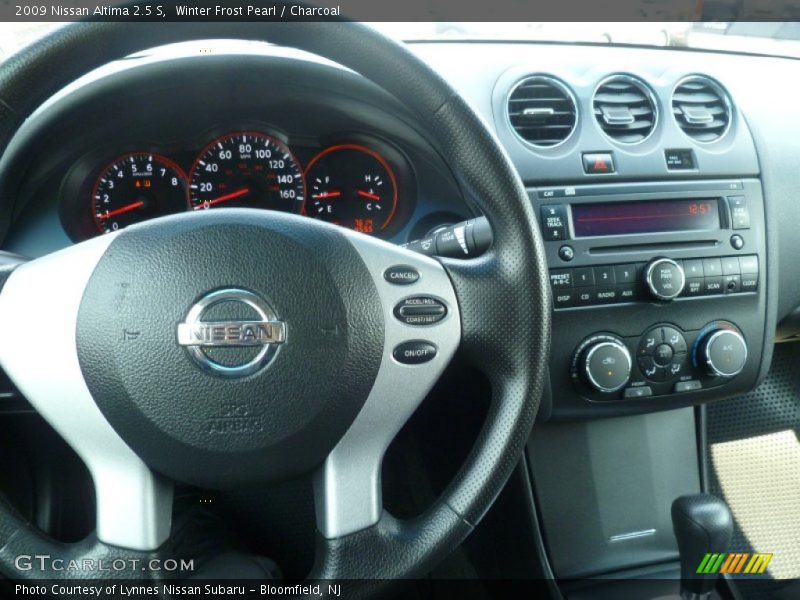 Winter Frost Pearl / Charcoal 2009 Nissan Altima 2.5 S