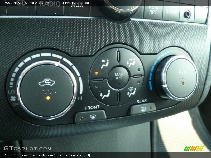 Winter Frost Pearl / Charcoal 2009 Nissan Altima 2.5 S