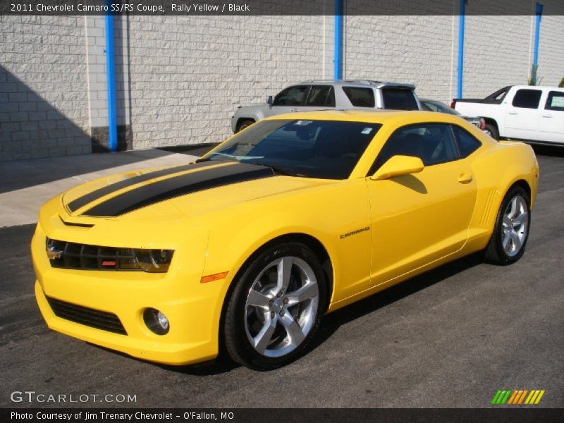 Front 3/4 View of 2011 Camaro SS/RS Coupe
