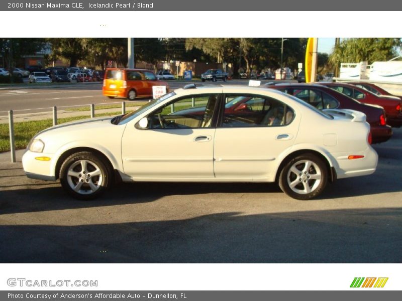 Icelandic Pearl / Blond 2000 Nissan Maxima GLE