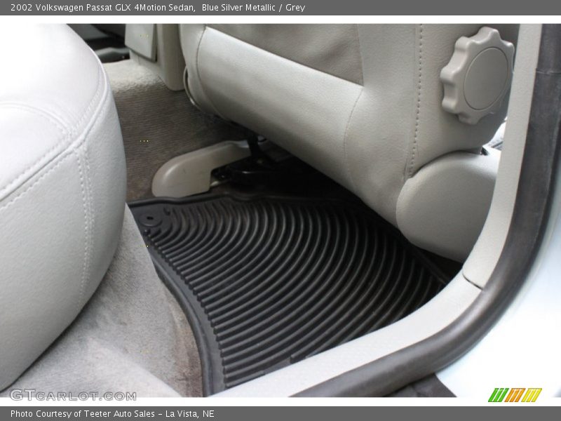 Blue Silver Metallic / Grey 2002 Volkswagen Passat GLX 4Motion Sedan