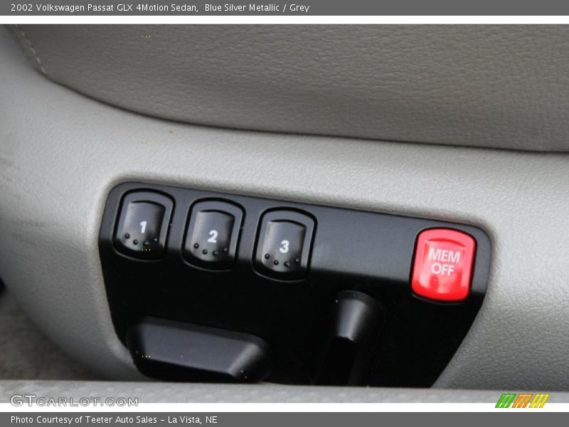 Blue Silver Metallic / Grey 2002 Volkswagen Passat GLX 4Motion Sedan