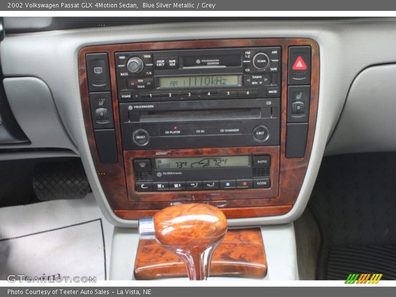 Controls of 2002 Passat GLX 4Motion Sedan