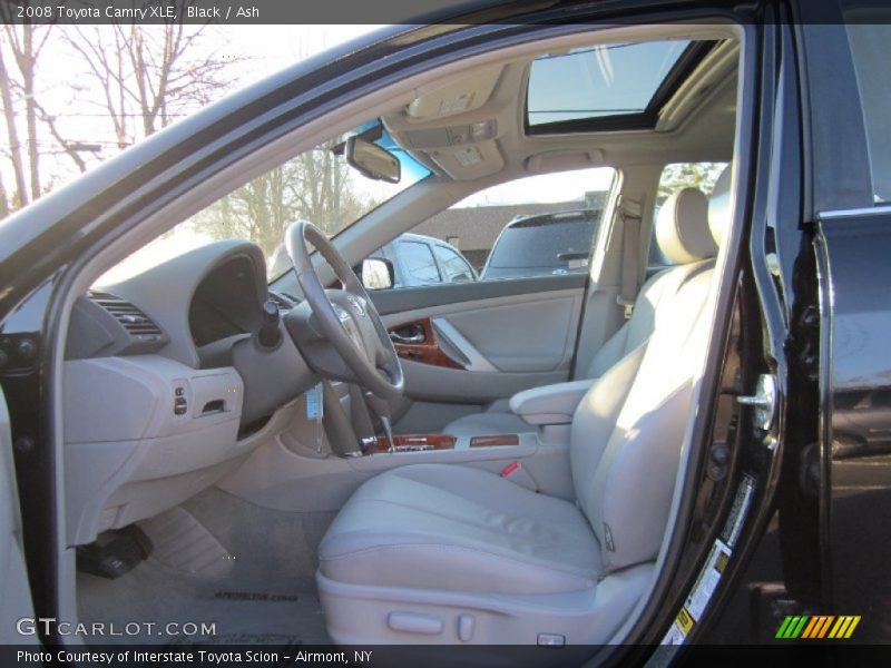 Black / Ash 2008 Toyota Camry XLE