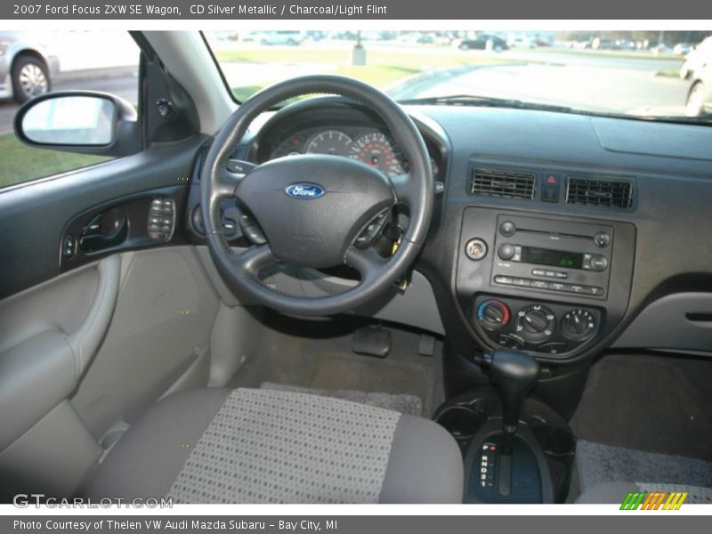 CD Silver Metallic / Charcoal/Light Flint 2007 Ford Focus ZXW SE Wagon