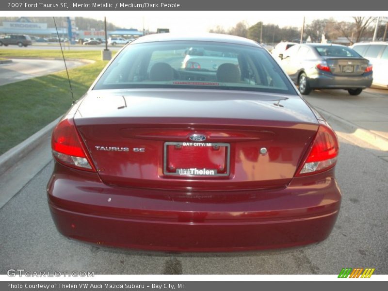 Merlot Metallic / Medium/Dark Pebble 2007 Ford Taurus SE