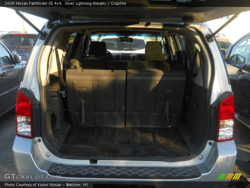 Silver Lightning Metallic / Graphite 2006 Nissan Pathfinder SE 4x4