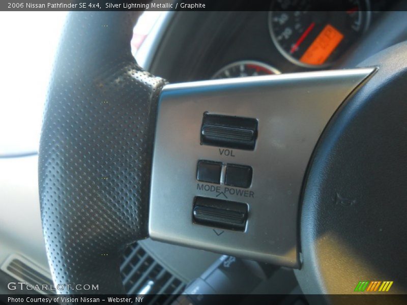 Silver Lightning Metallic / Graphite 2006 Nissan Pathfinder SE 4x4