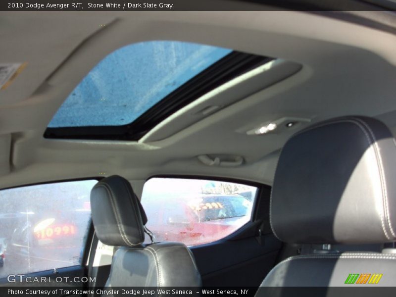 Stone White / Dark Slate Gray 2010 Dodge Avenger R/T