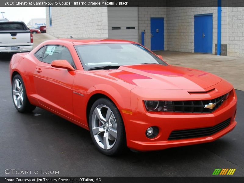 Front 3/4 View of 2010 Camaro SS/RS Coupe