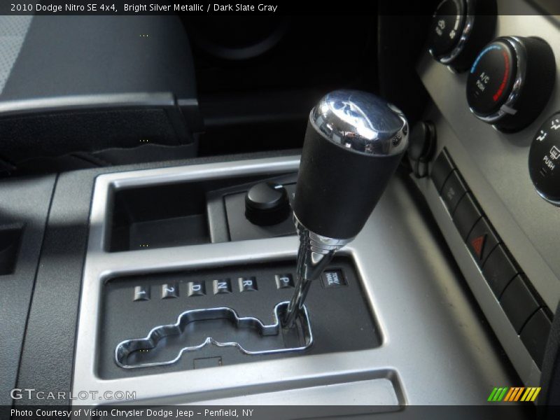 Bright Silver Metallic / Dark Slate Gray 2010 Dodge Nitro SE 4x4