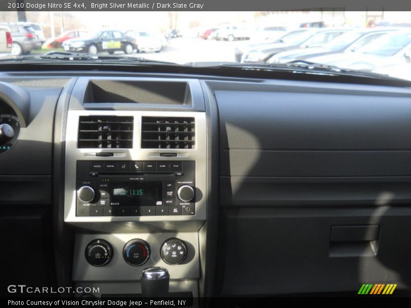 Bright Silver Metallic / Dark Slate Gray 2010 Dodge Nitro SE 4x4