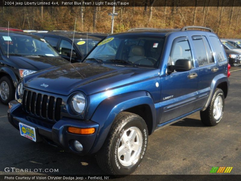 Patriot Blue Pearl / Light Taupe/Taupe 2004 Jeep Liberty Limited 4x4