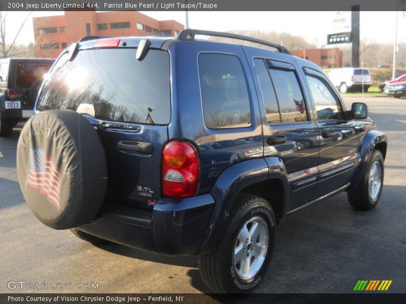Patriot Blue Pearl / Light Taupe/Taupe 2004 Jeep Liberty Limited 4x4