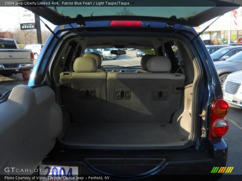 Patriot Blue Pearl / Light Taupe/Taupe 2004 Jeep Liberty Limited 4x4
