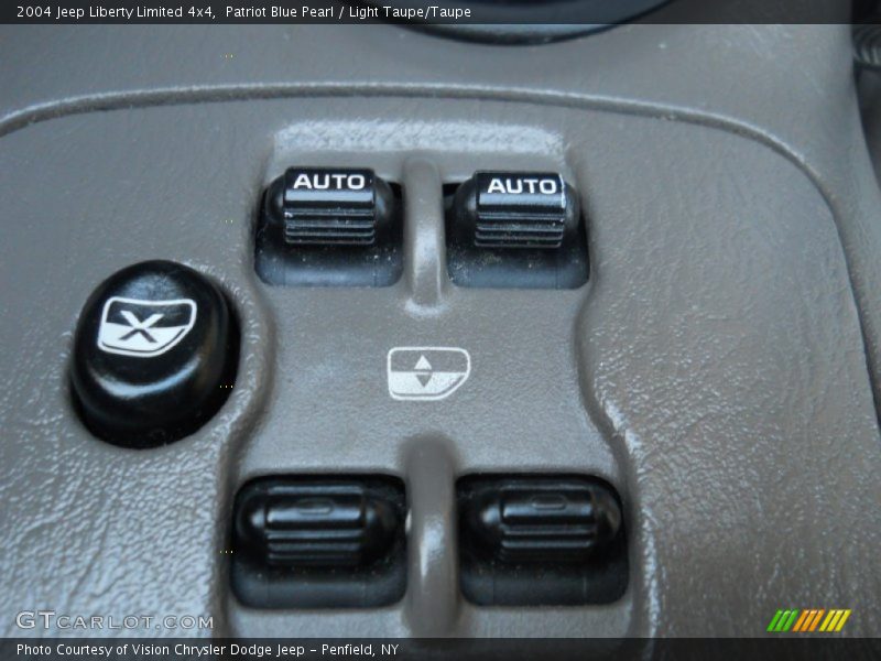 Patriot Blue Pearl / Light Taupe/Taupe 2004 Jeep Liberty Limited 4x4