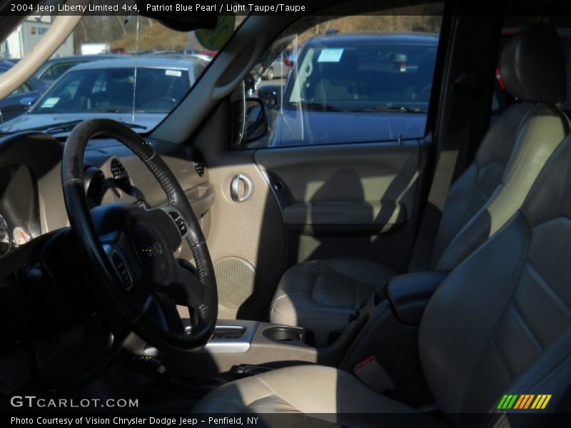 Patriot Blue Pearl / Light Taupe/Taupe 2004 Jeep Liberty Limited 4x4