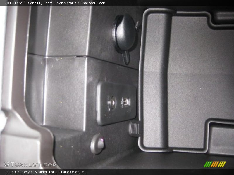 Ingot Silver Metallic / Charcoal Black 2012 Ford Fusion SEL