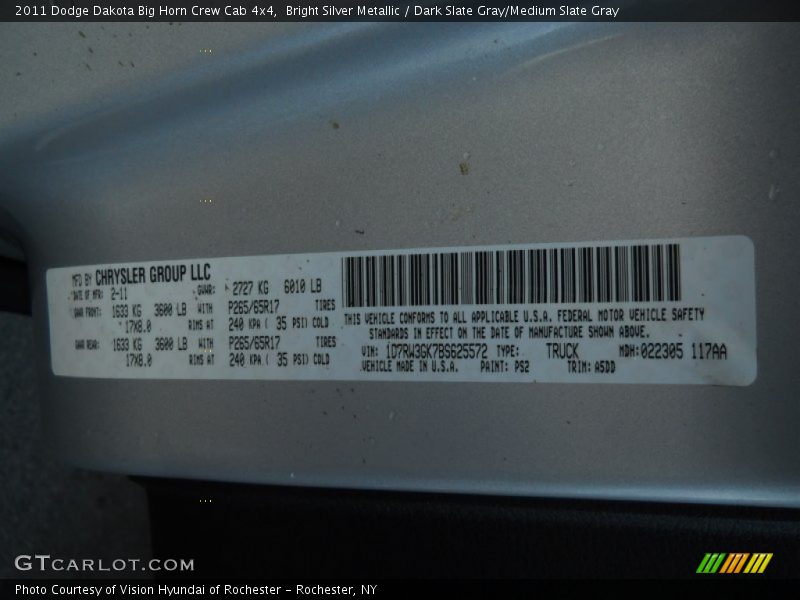 Bright Silver Metallic / Dark Slate Gray/Medium Slate Gray 2011 Dodge Dakota Big Horn Crew Cab 4x4