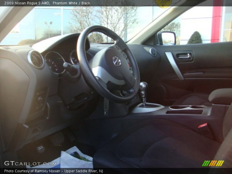 Phantom White / Black 2009 Nissan Rogue S AWD