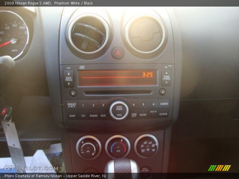Phantom White / Black 2009 Nissan Rogue S AWD