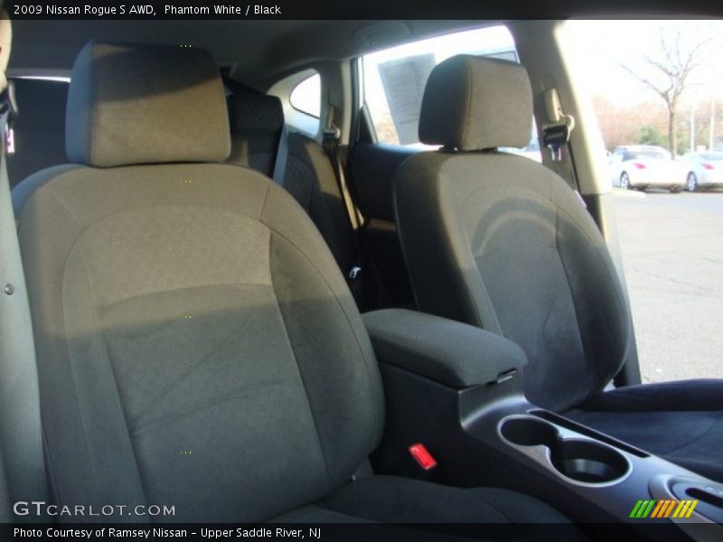 Phantom White / Black 2009 Nissan Rogue S AWD