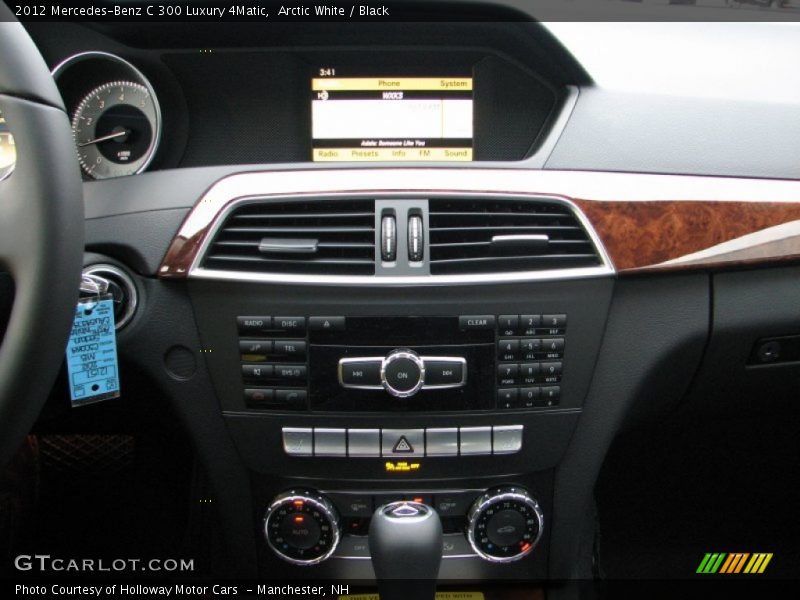 Arctic White / Black 2012 Mercedes-Benz C 300 Luxury 4Matic