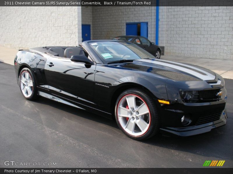 Front 3/4 View of 2011 Camaro SS/RS Synergy Series Convertible