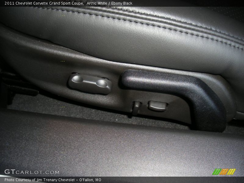 Arctic White / Ebony Black 2011 Chevrolet Corvette Grand Sport Coupe