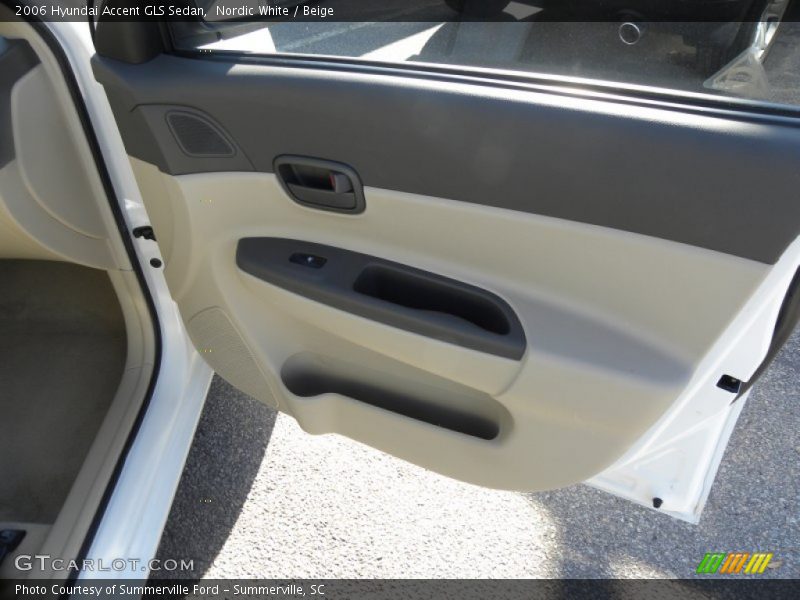 Nordic White / Beige 2006 Hyundai Accent GLS Sedan