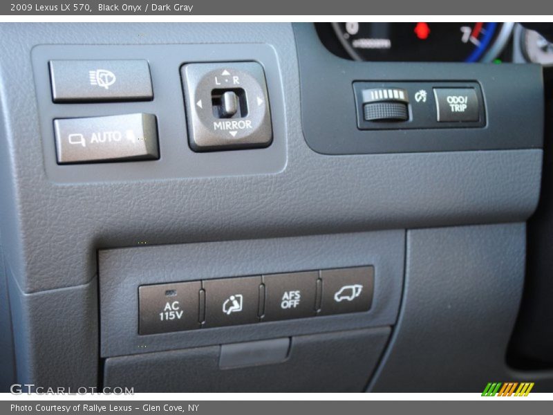 Black Onyx / Dark Gray 2009 Lexus LX 570