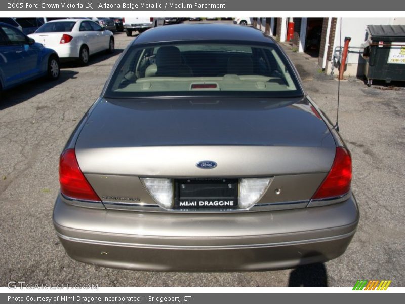 Arizona Beige Metallic / Medium Parchment 2005 Ford Crown Victoria LX