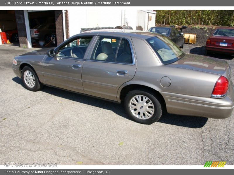 Arizona Beige Metallic / Medium Parchment 2005 Ford Crown Victoria LX