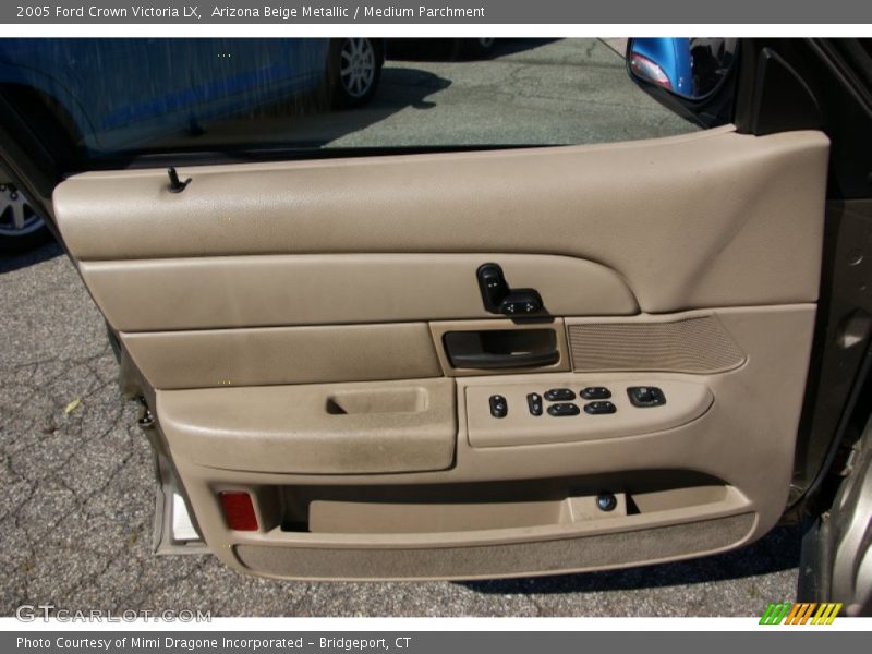 Arizona Beige Metallic / Medium Parchment 2005 Ford Crown Victoria LX