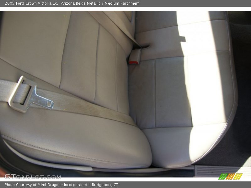 Arizona Beige Metallic / Medium Parchment 2005 Ford Crown Victoria LX