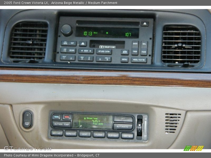 Arizona Beige Metallic / Medium Parchment 2005 Ford Crown Victoria LX
