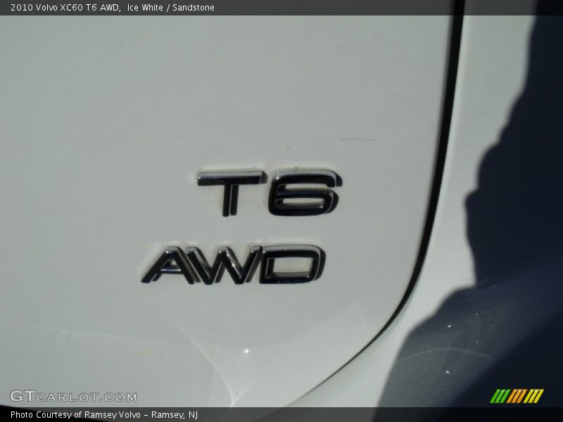 Ice White / Sandstone 2010 Volvo XC60 T6 AWD
