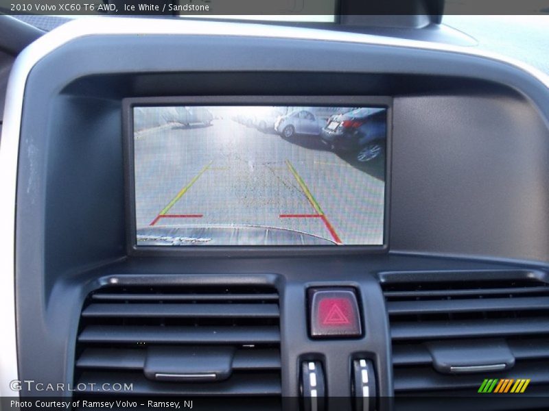 Ice White / Sandstone 2010 Volvo XC60 T6 AWD