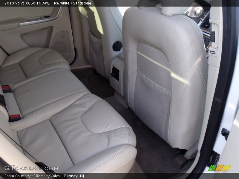 Ice White / Sandstone 2010 Volvo XC60 T6 AWD