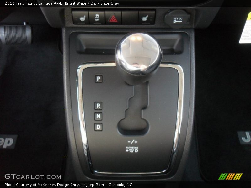 Bright White / Dark Slate Gray 2012 Jeep Patriot Latitude 4x4