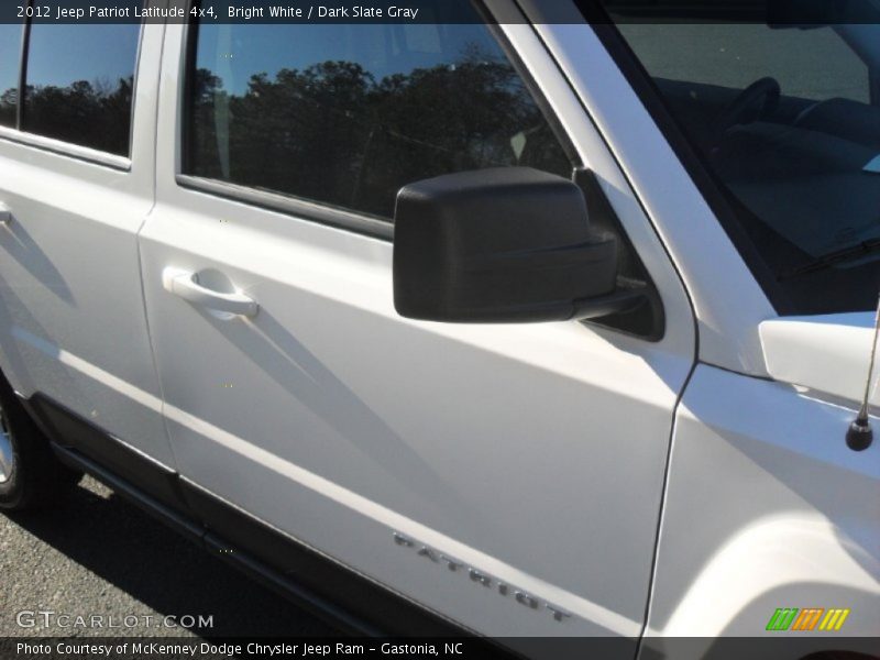 Bright White / Dark Slate Gray 2012 Jeep Patriot Latitude 4x4