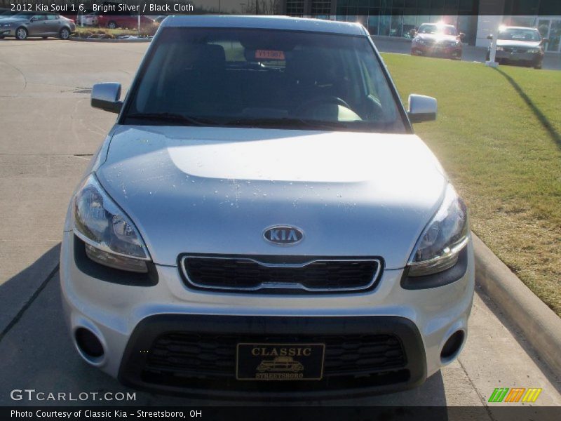 Bright Silver / Black Cloth 2012 Kia Soul 1.6