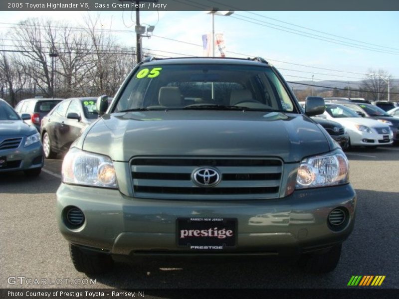 Oasis Green Pearl / Ivory 2005 Toyota Highlander V6