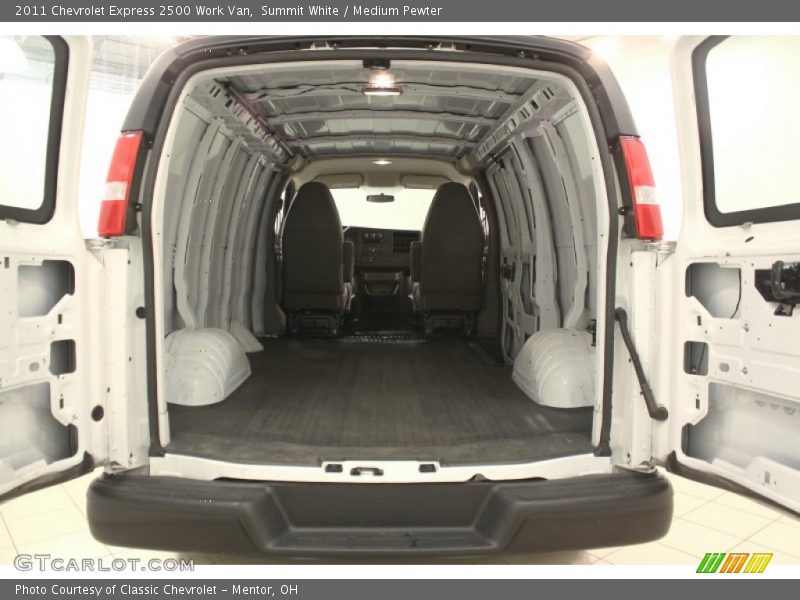  2011 Express 2500 Work Van Trunk