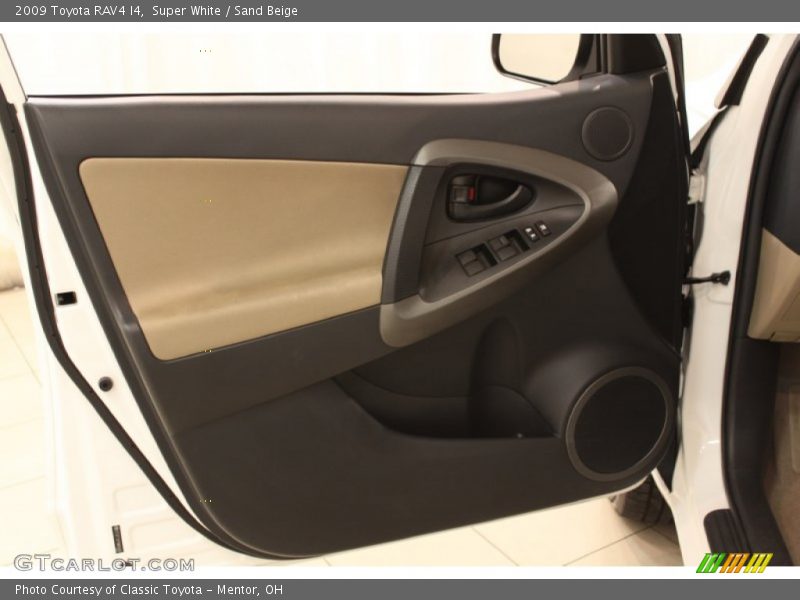 Super White / Sand Beige 2009 Toyota RAV4 I4