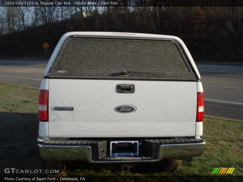 Oxford White / Dark Flint 2004 Ford F150 XL Regular Cab 4x4